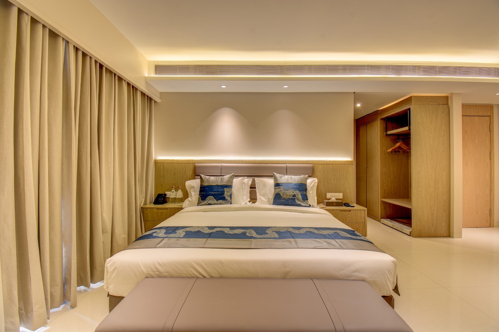 The SSK Solitaire Boutique Hotel and SPA - Tap to explore photos