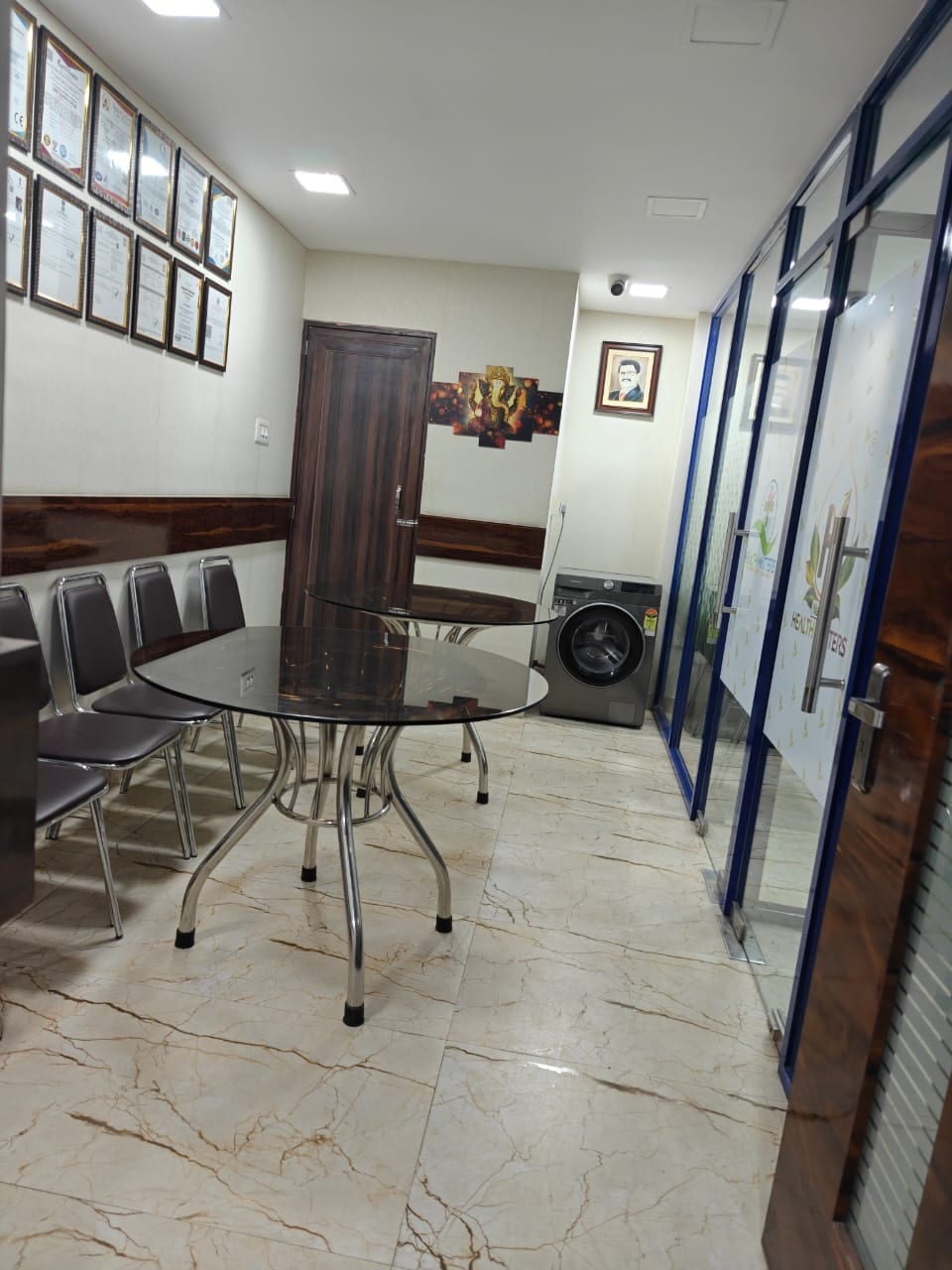 NHM Stays || 2 Minutes from DumDum Metro and Railway Station - Tap to explore photos