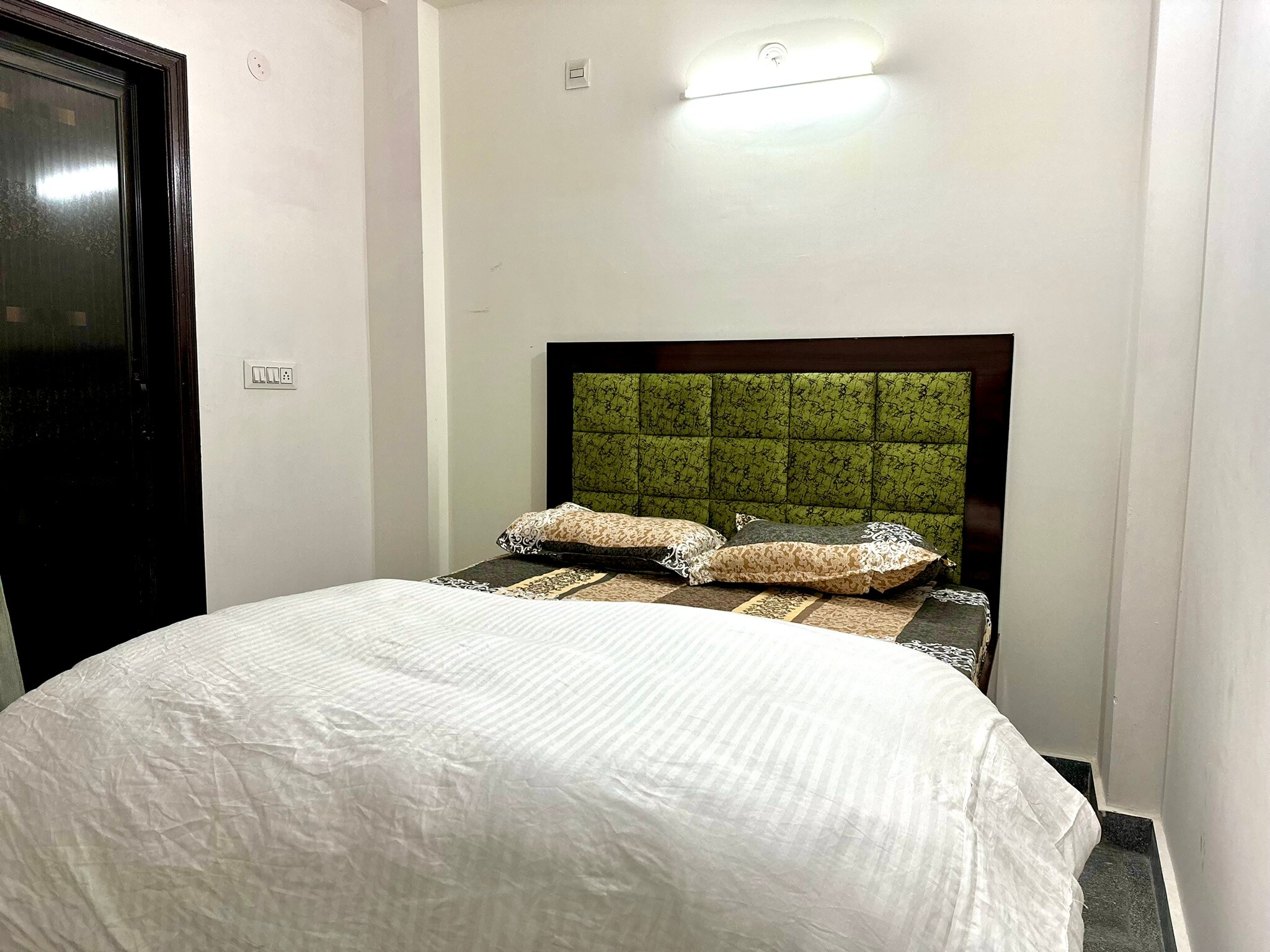 Nirvana villa Apartment3 - Tap to explore photos