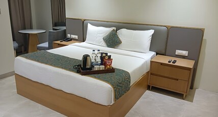 Hotel sannidhi emerald Room Type - Elite Plus Room