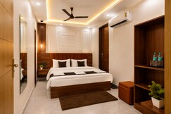SG Royal Portico