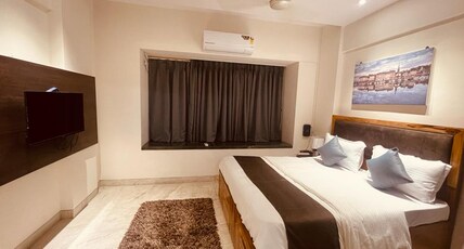 TIM near NESCO Room Type - Deluxe Room TIM near NESCO Room Type - Deluxe Room