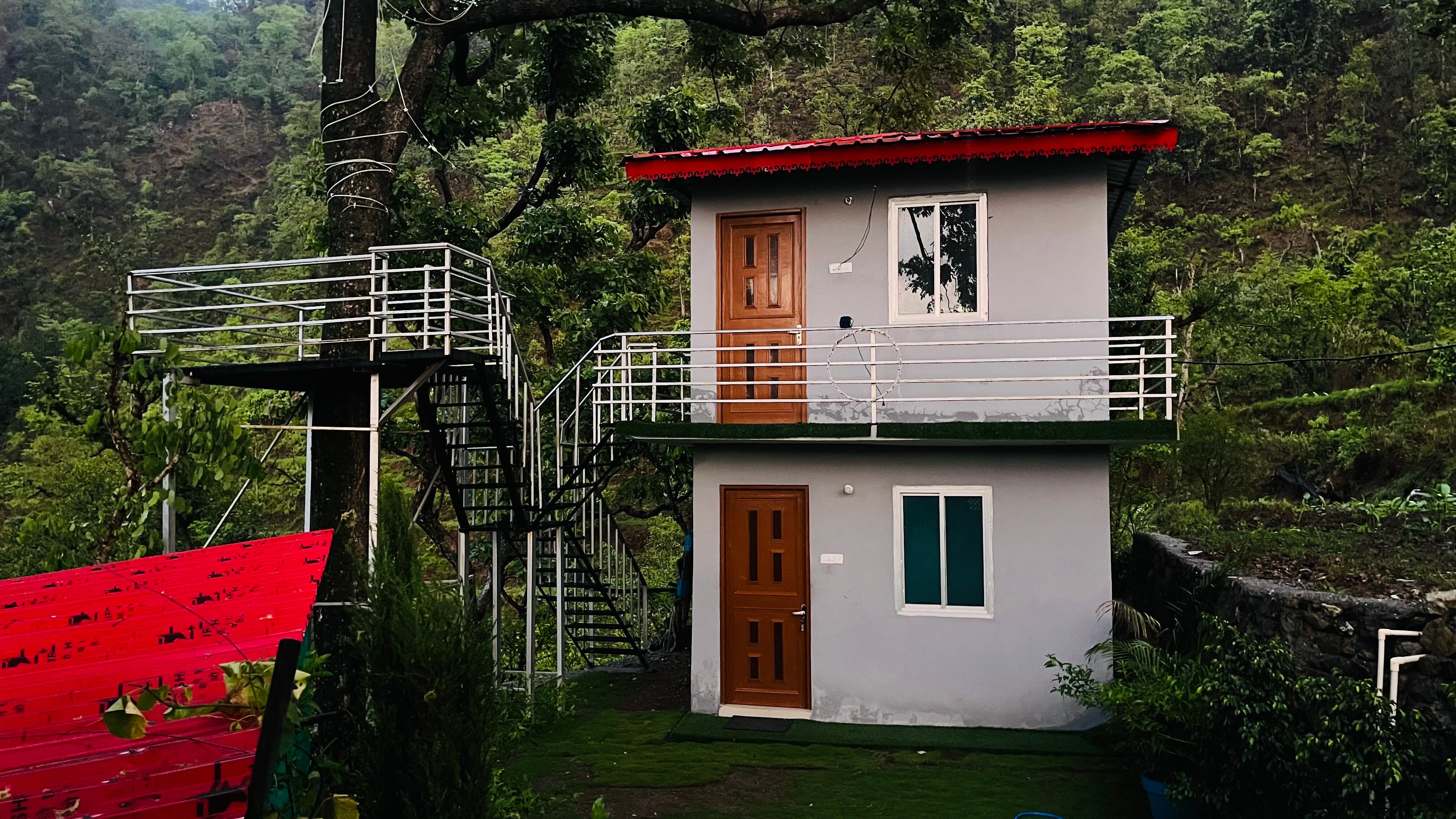 Blissful Mountain Homestay - Tap to explore photos