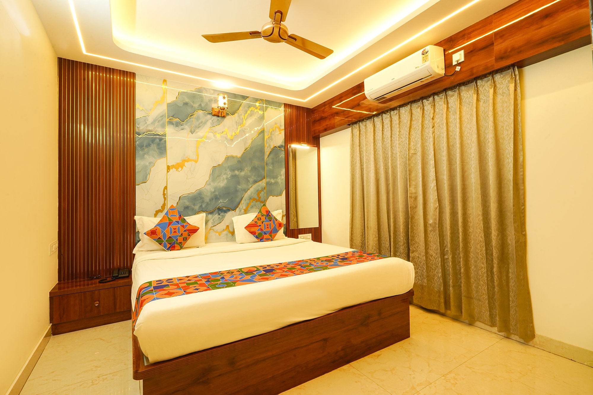 FabHotel Bash - Nagarbhavi - Tap to explore photos
