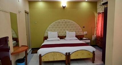 Hotel Priya Raichur Room Type - AC DOUBLE PREMIUM