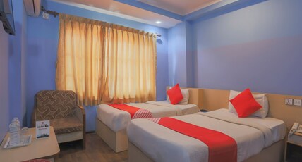 OYO 789 Hotel Shivam Plaza Room Type - Deluxe