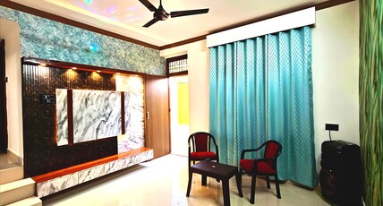 Shree kashi Aatithyam P Guest House Room Type - Deluxe room 2