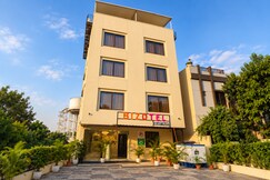 Bizotel Select Paarvi, Vijay Nagar