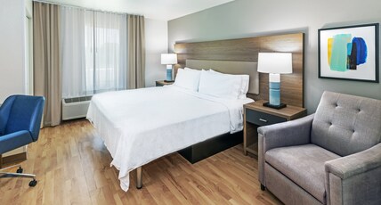 Candlewood Suites MUSKOGEE, an IHG hotel Room Type - 1 King Bed Studio Suite