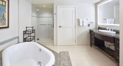 Grand Waikikian by Hilton Grand Vacations Room Type - 2 BDRM OCEANVIEW SUITE