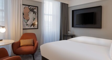 DoubleTree by Hilton Brighton Metropole Room Type - TWIN GUEST ROOM
