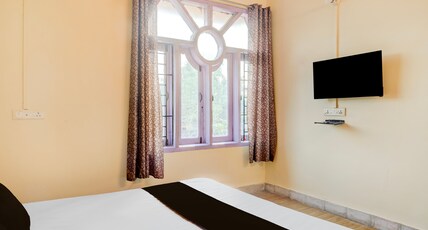 Hotel O SUNLEAF GUEST HOUSE Room Type - Classic