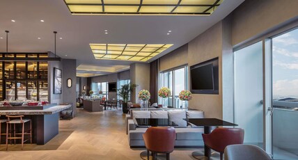 Fairmont Singapore Room Type - Signature Gold Suite, 1 King, 2 Balconies & FG Lounge Access, City/Pool View Fairmont Singapore Room Type - Signature Gold Suite, 1 King, 2 Balconies & FG Lounge Access, City/Pool View