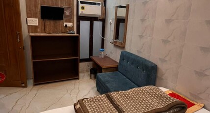 Shree Radhe Radhe Garden / Ayodhya Dham Room Type - Deluxe Room