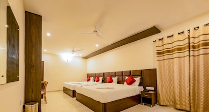 Hotel Harish Palace Room Type - AC Four bed Room Hotel Harish Palace Room Type - AC Four bed Room