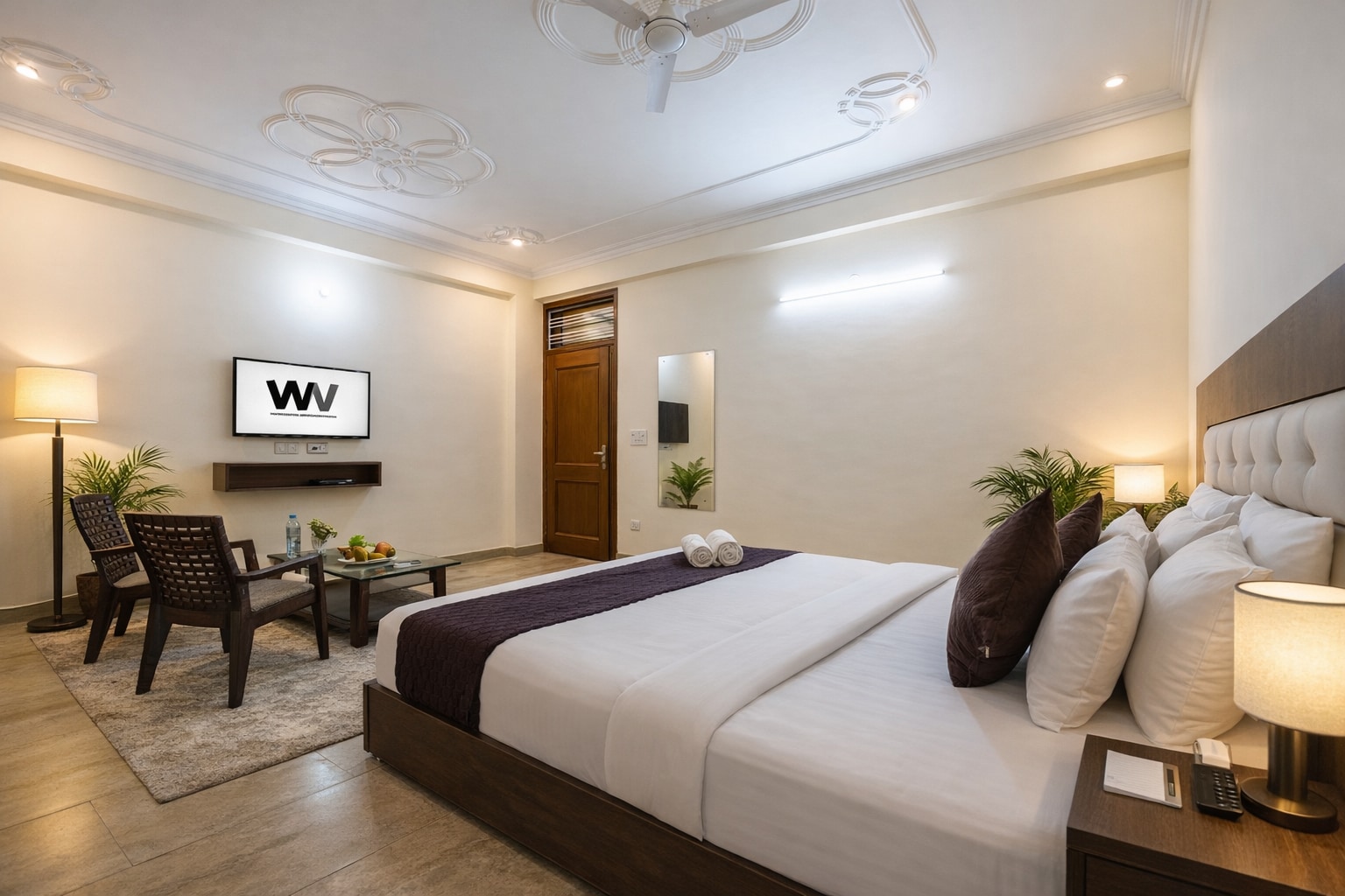 Hotel Warm Welcome Inn Sec 51 - Tap to explore photos