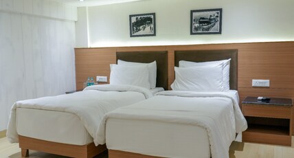 Ramada By Wyndham Mussoorie Mall Road Room Type - 1 Queen Bed, 1 Twin Bed, Family Room, No View, Non-Smoking Ramada By Wyndham Mussoorie Mall Road Room Type - 1 Queen Bed, 1 Twin Bed, Family Room, No View, Non-Smoking