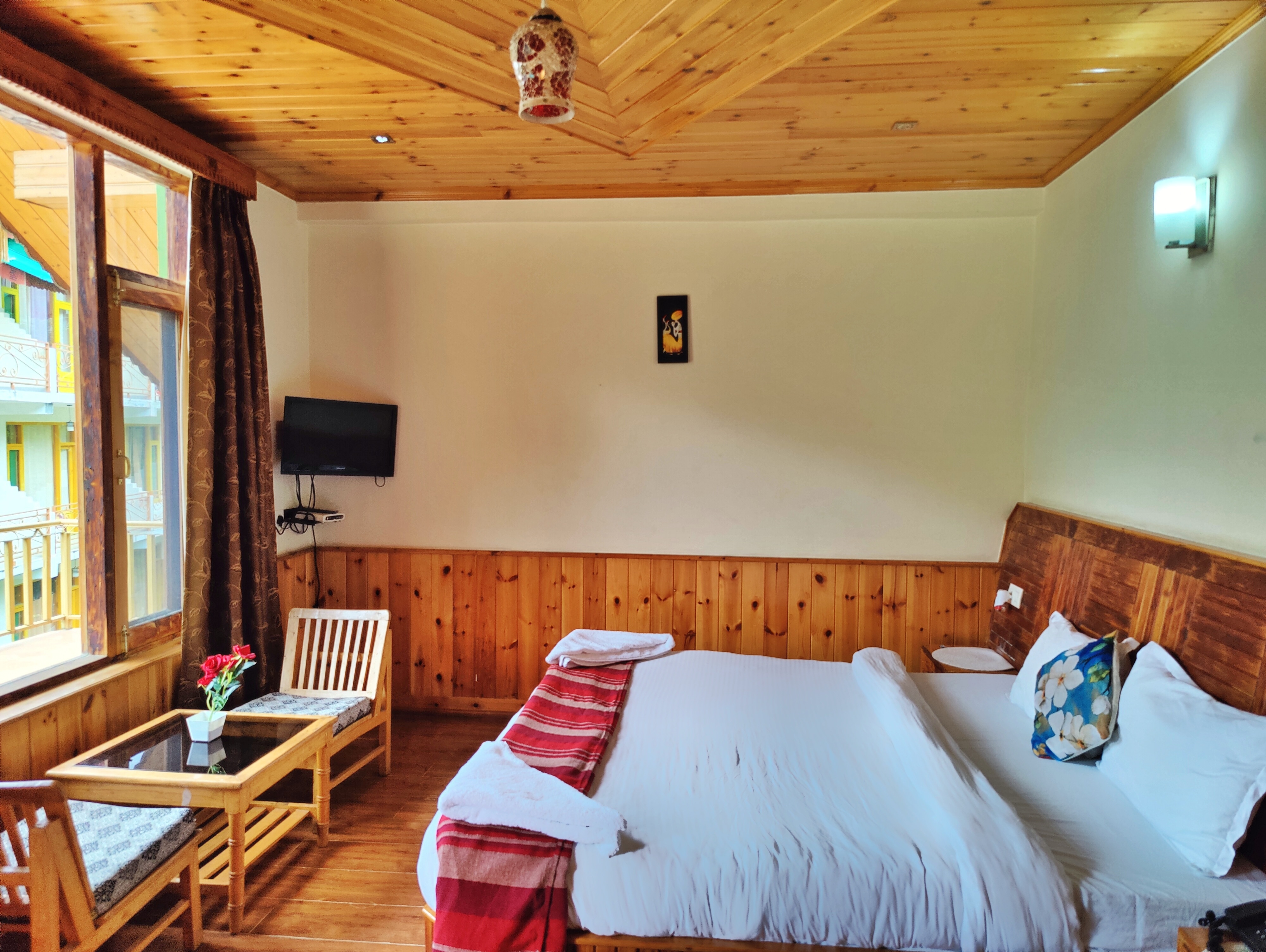 The Manali Cottage | Rooms & Restaurant - Tap to explore photos