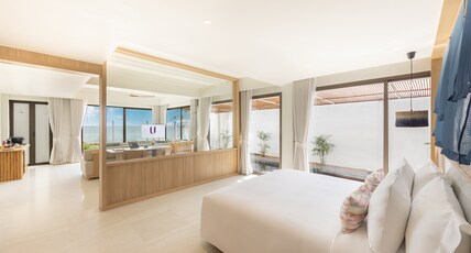 U Hua Hin Room Type - Beachfront Pool Villa