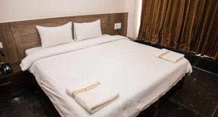 Hotel Shree International Room Type - Suite Room