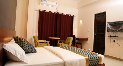 Pride Residency Perinthalmanna Room Type - Deluxe