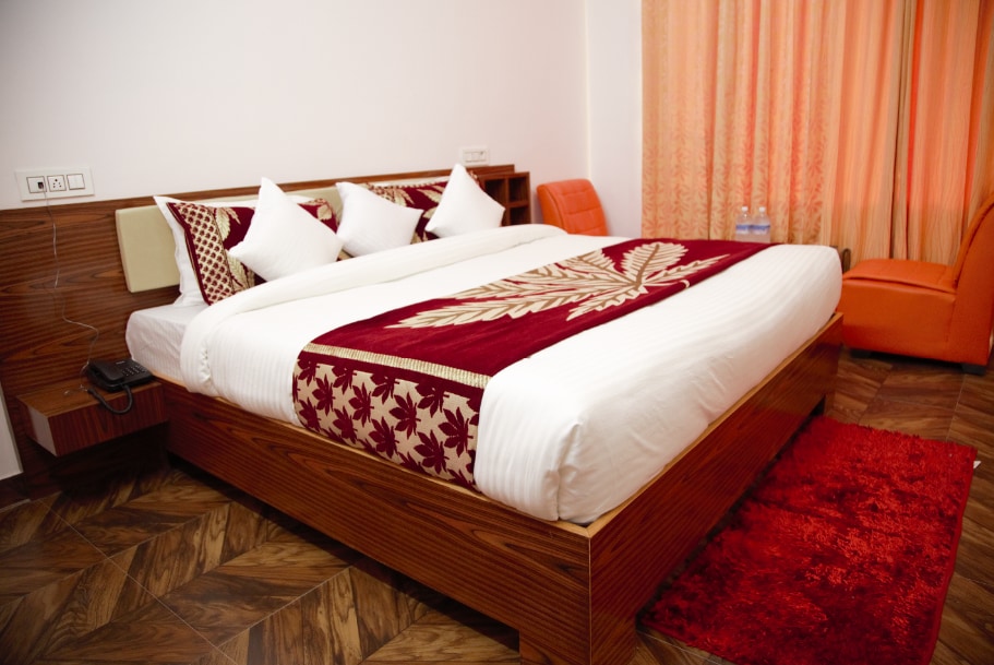 HOTEL SARLA REGENCY - Tap to explore photos