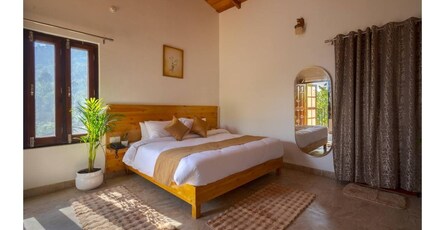Erigeron Himalayan Hotels Room Type - Premium Room