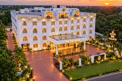 HOTEL SS PALACE