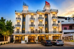 Address of Hindustan Royal Inn