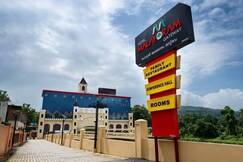 Hotel Malayoram Gateway