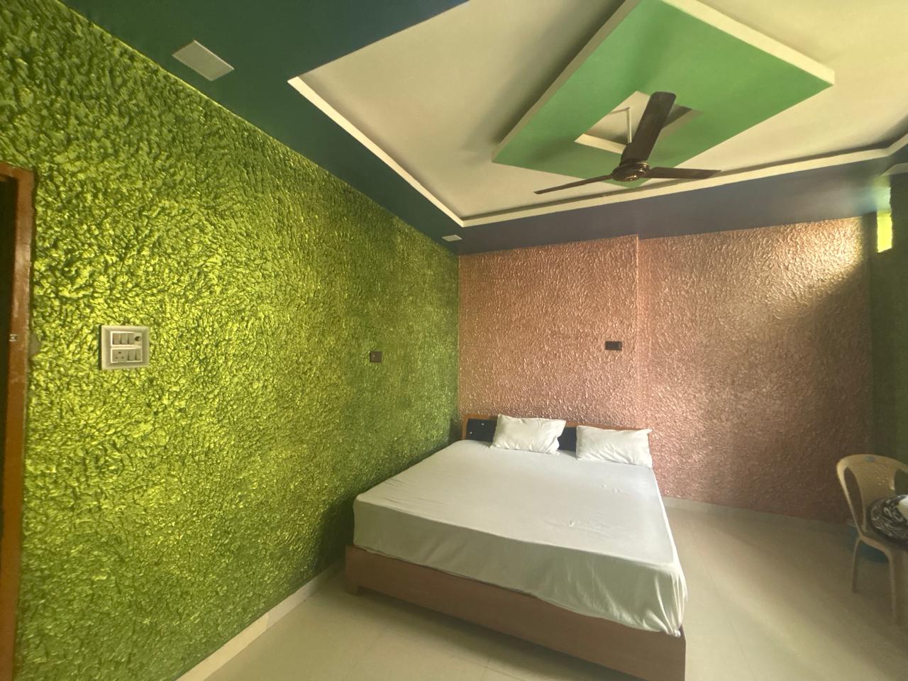 Himani Hotel - Tap to explore photos