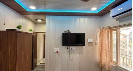 The Divine Stay near prem mandir iskon temple Room Type - The Divine Stay near prem mandir iskon temple