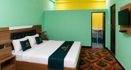 Hotel Smart Complex Room Type - Deluxe Room