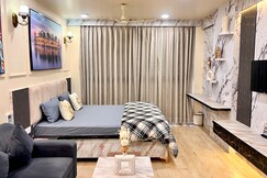 The Pink Peacock Stays