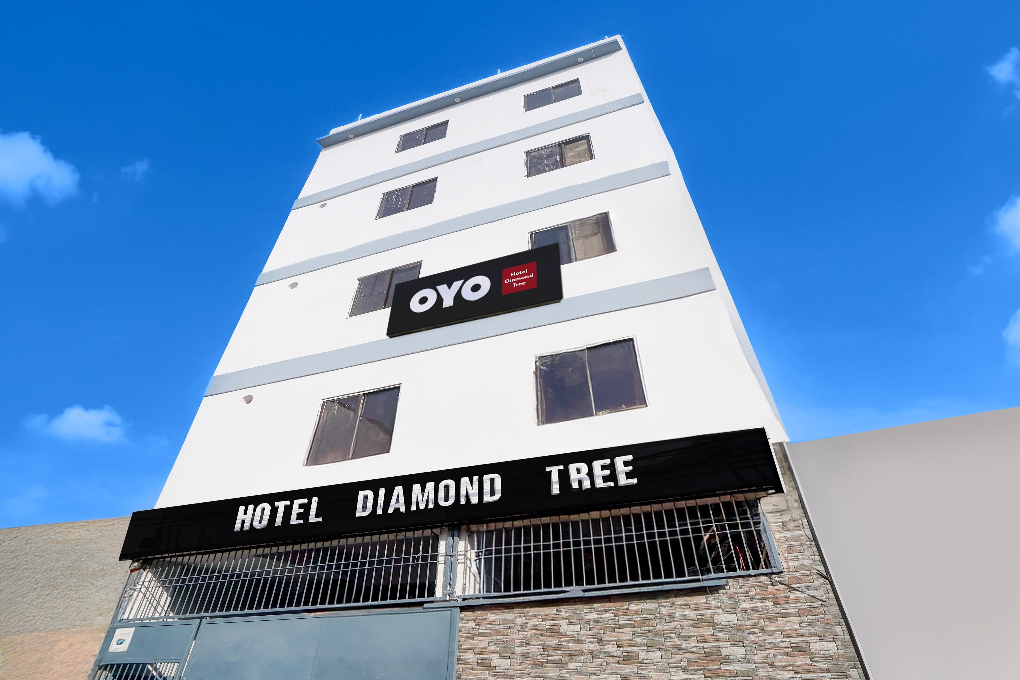 Hotel O Diamond Tree - Tap to explore photos