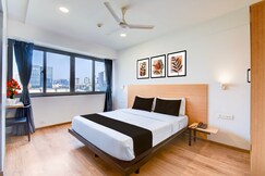 Super Townhouse Balewadi High Street