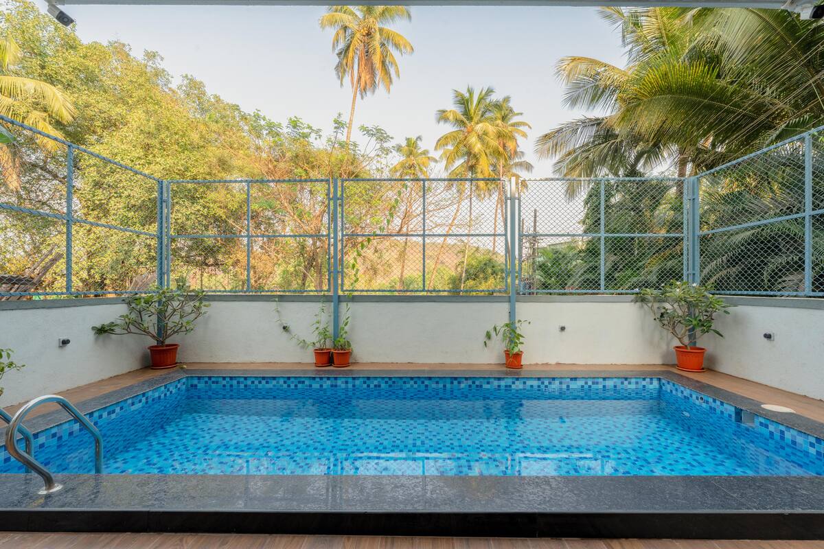 Niar luxury apartments 201 - Tap to explore photos