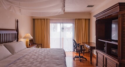 Holiday Inn Merida Mexico Room Type - 1 King Standard