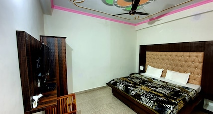 Hotel Awasthi and Restaurant Room Type - Standard Room Hotel Awasthi and Restaurant Room Type - Standard Room