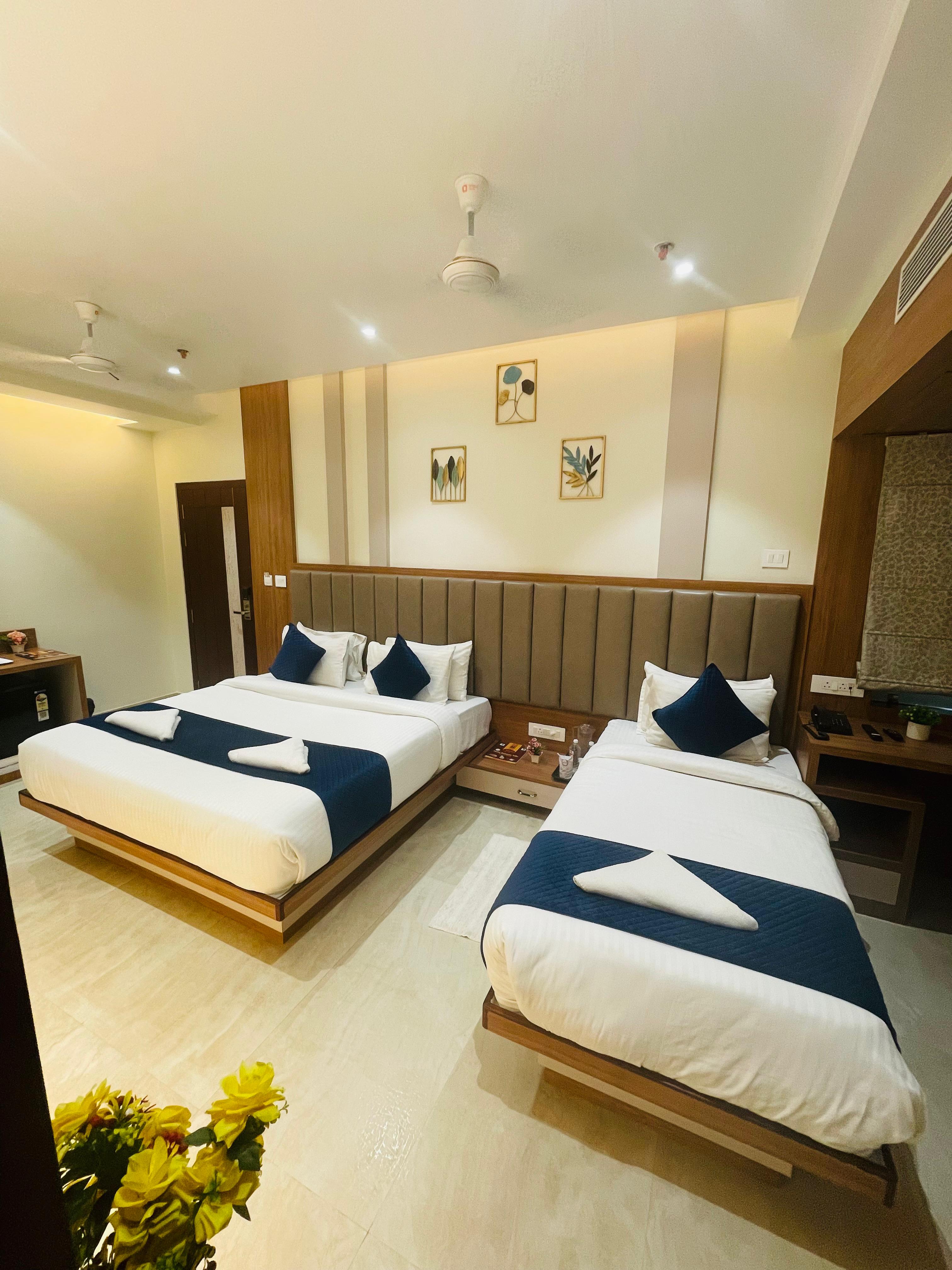 Hotel Banaras Villa - Tap to explore photos