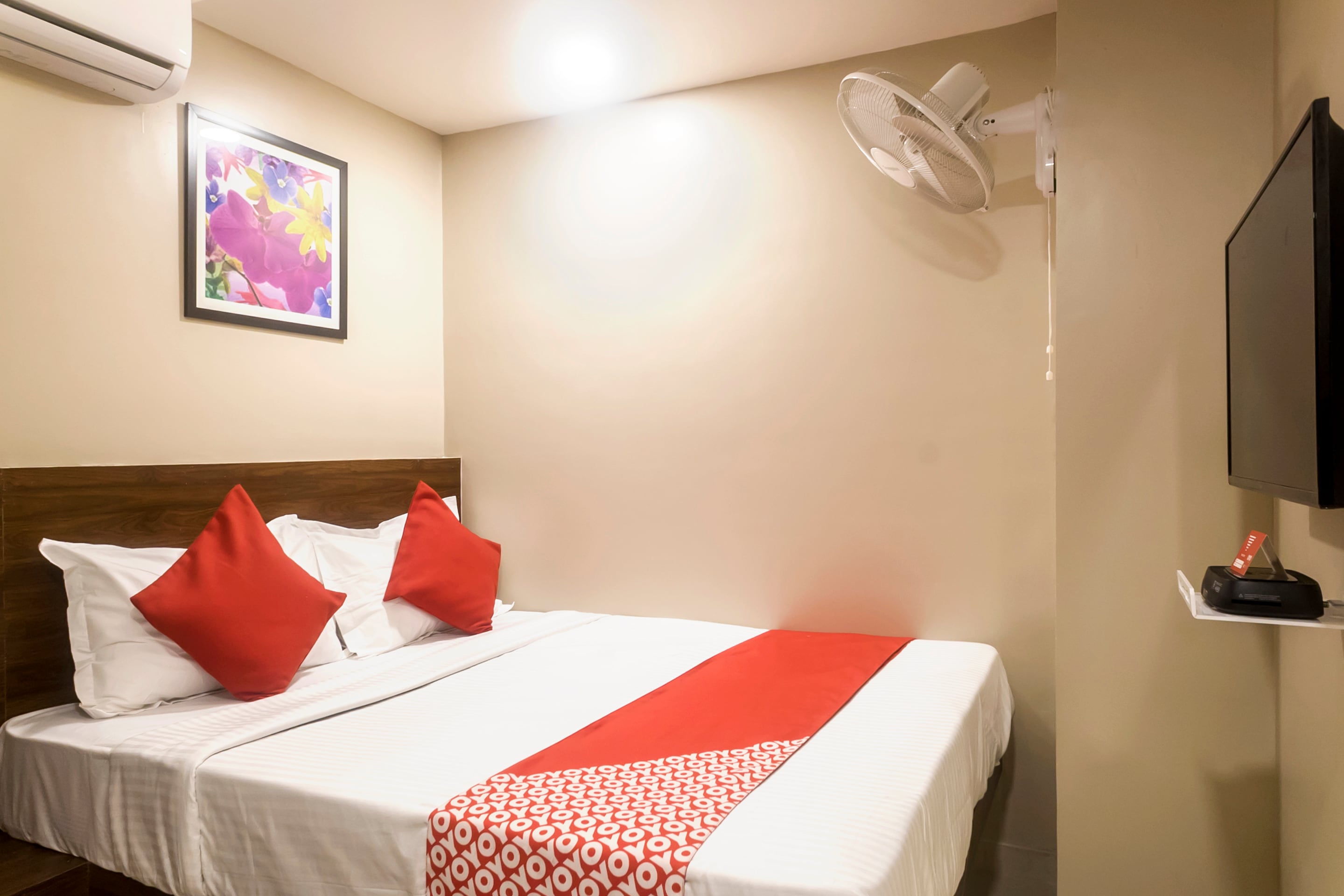 Hotel O Grand Pune - Tap to explore photos