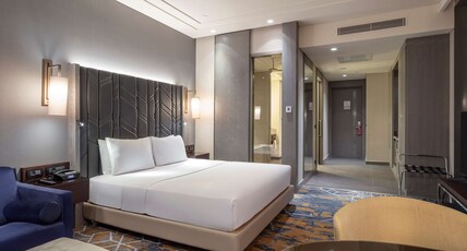 Hilton Istanbul Bakirkoy Room Type - KING ACCESSIBLE ROOM