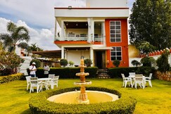 Ara Villa Queen |Entire 5 BHK with Private Pool