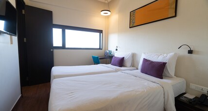 7 Apple Hotel, Aurangabad Room Type - Family Interconnected Room