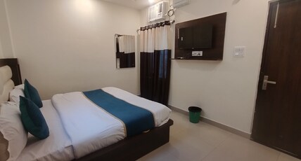 G L PALACE Room Type - Deluxe Double Bed AC Room