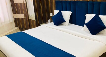Hotel SR Siddhi Vinayak, Mathura Room Type - Standard room