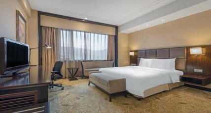 Holiday Inn MUDANJIANG Room Type - 1 King Premium
