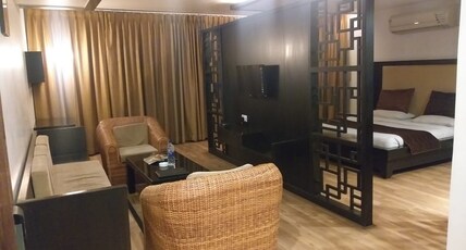 Hotel JK Residency jamshedpur Room Type - Royal Suite