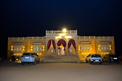 Desert Popular Resort & Camp