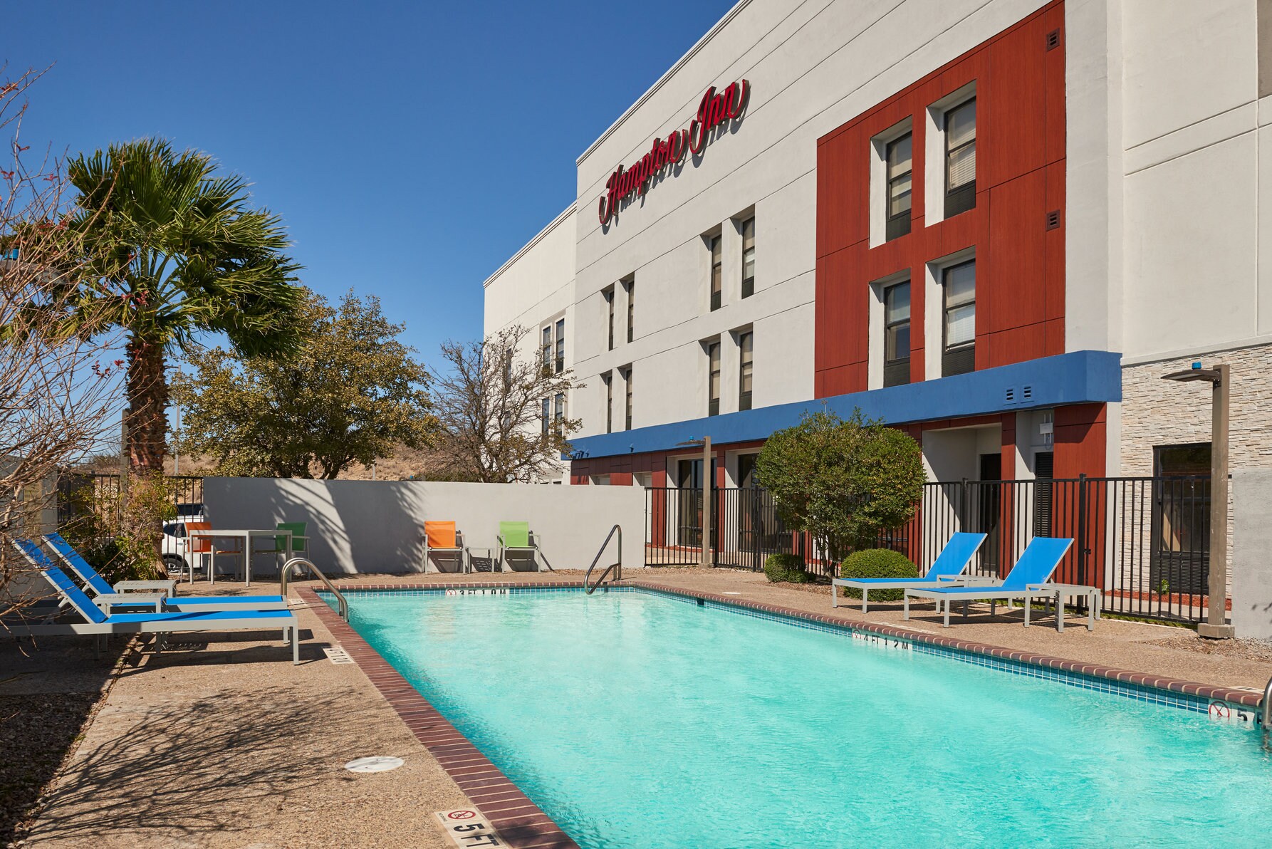 Hampton Inn by Hilton Eagle Pass - Tap to explore photos